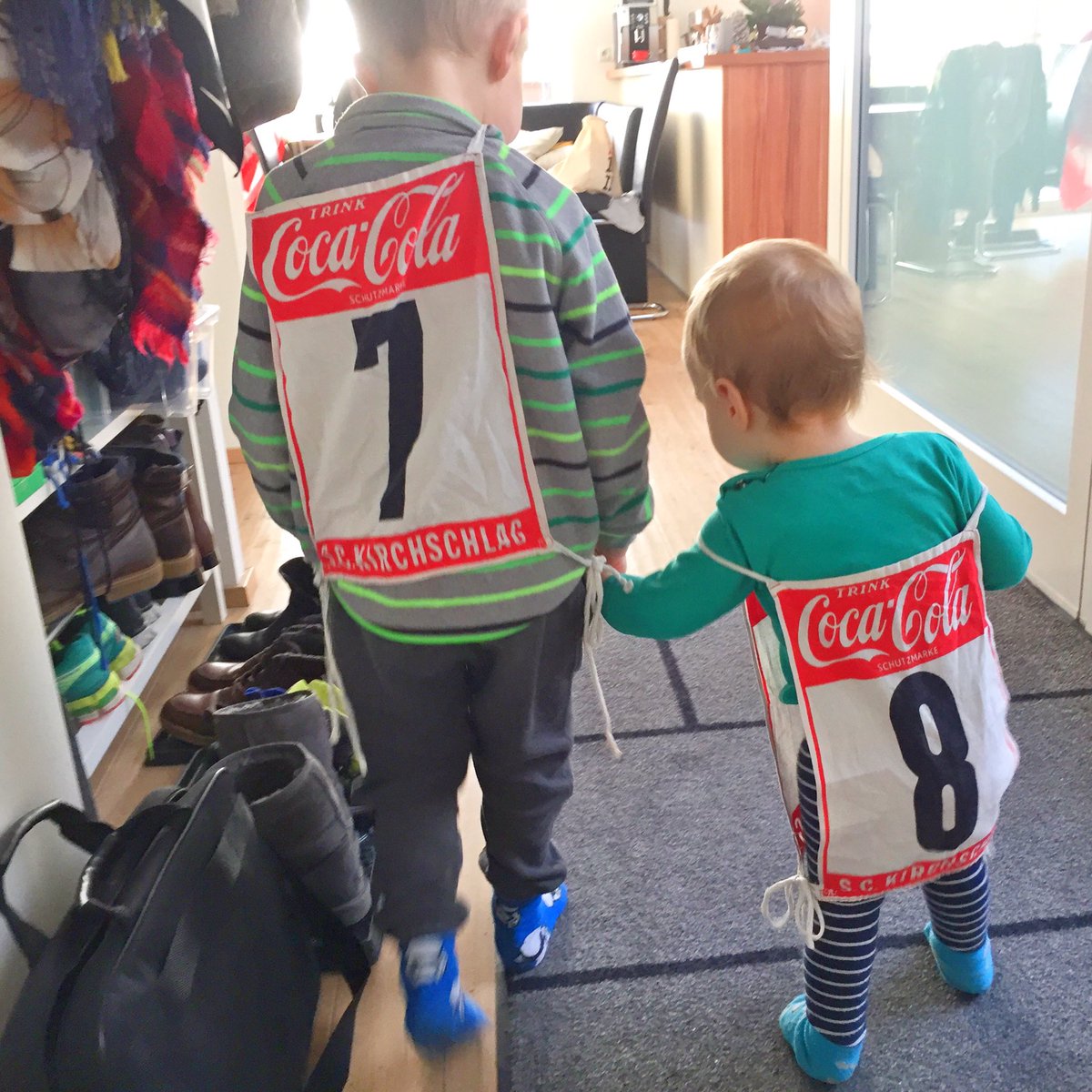 floriandanner's tweet photo. Da ist wer im Rennmodus... #skiingworldcup #kitzbühel #hahnenkamm #slalom #racenumber #bromance #brothers #skiingfans🎿 https://t.co/EyTsF44mfj