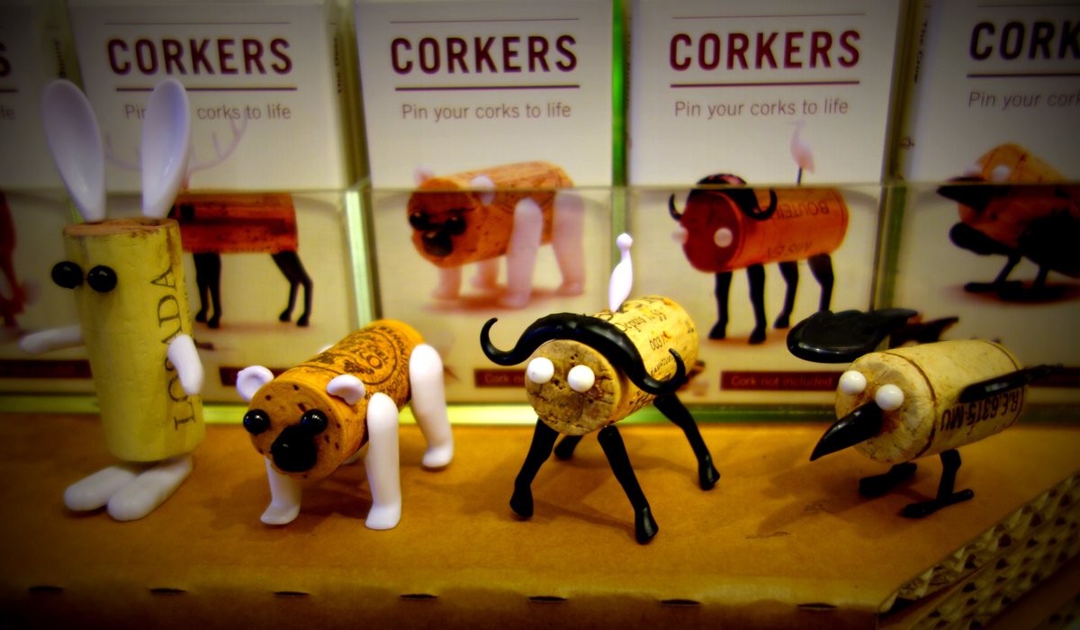winepicker's tweet photo. How to used your cork #funny #corks #Portugal #corkers #wine #wine_picker #winepicker #winepickerapp #wineapp #findrestaurant #bestwineapp https://t.co/AF4wOy7X27