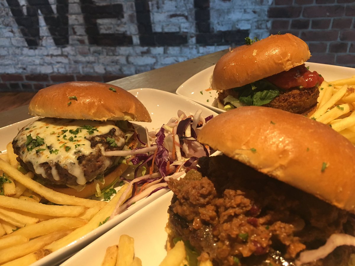 SawyersMagor's tweet photo. Did you know our kitchen is open until 9pm on a Sunday ... #LoveSunday #LoveSawyers Let us cook for you 👍🏼 https://t.co/E7sqkfTm3m