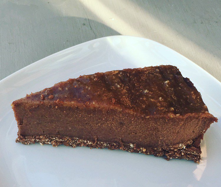 thedozybaker's tweet photo. Raw Vegan Cacao and Peanut Butter Cheesecake https://t.co/zQ41IuGbFL https://t.co/AtHELblz1U