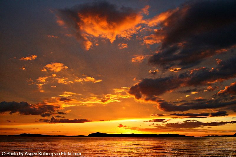 ‘Every sunset brings a promise of a new dawn’. Ralph Waldo Emerson

Isn't our world amazing?