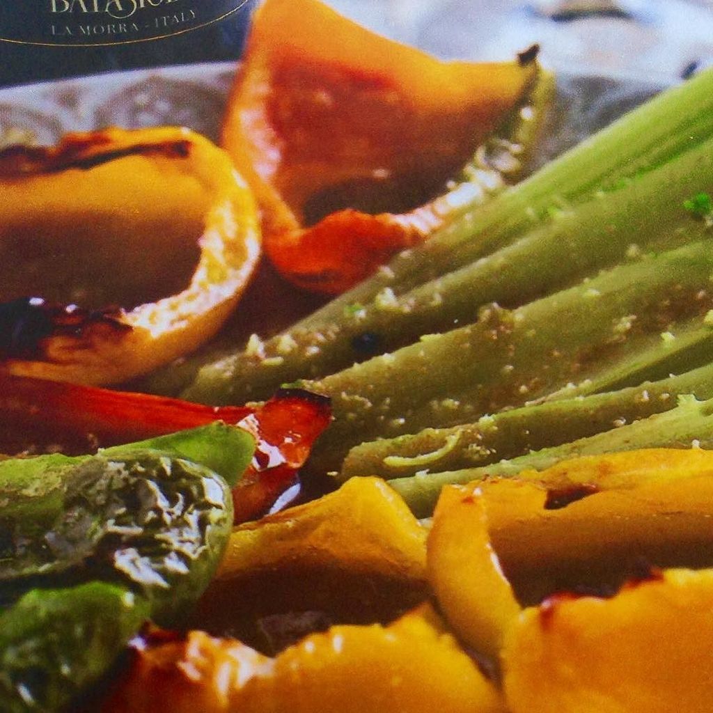 c_busato12's tweet photo. Vegetables for lunch💛💚👏🏻🌱🌹🎀🐾💥#sundaylunch #enjoy #crazyfor #sweetpeppers #grilled #yellowp… https://t.co/8GDhdOtEA9 https://t.co/PQP8bTb8Ff