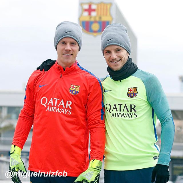 vts_sentinel's tweet photo. Hello @fcbarcelona_es! Did you miss this amazing picture (+3.21K likes)? https://t.co/HCYYHMBxOF https://t.co/We75YKlgV6 https://t.co/JlQdVGhCPV