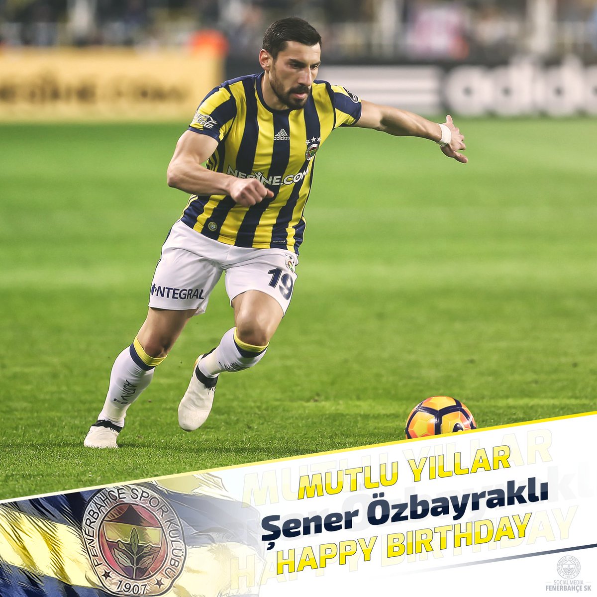Bugün futbolcumuz Şener Özbayraklı'nın doğum günü. Mutlu Yıllar @senerzbayrakl!