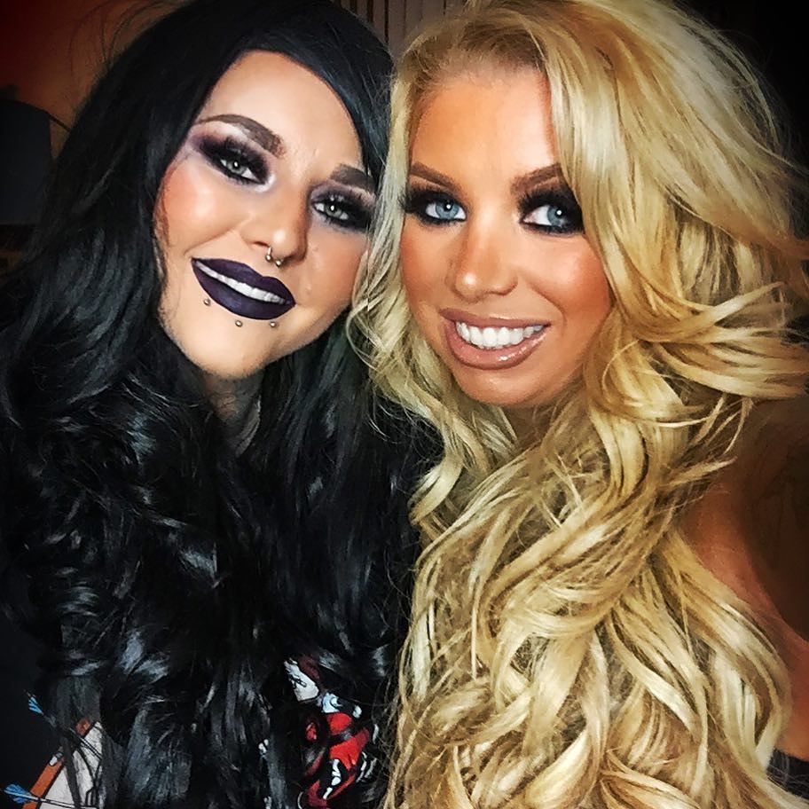 Funtimes last night with this lady @shellshellco0lj 🤘🏼🖤 ift.tt/2jbWAv0