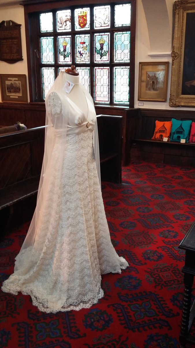 BNTownHall's tweet photo. One of the beautiful dresses from @BridgnorthLOVE on display in the Town Hall #WeddingFayre https://t.co/TUPDVvVOXW