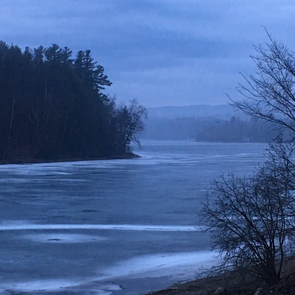 Sunday morning. #beautyiseverywhere #liveinspired #bundleup #remy <a href="/REMYCreations/">REMY Creations</a> remycreations.com