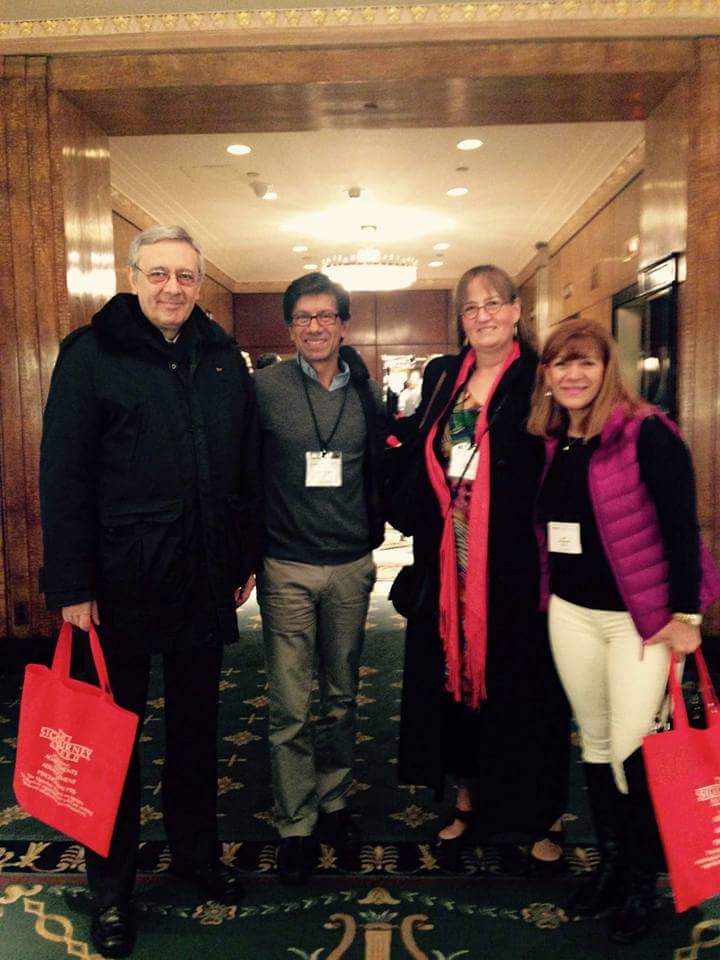 LauraOrsi1's tweet photo. Algunas Fotos de #Fepal en #NY trabajando en Congreso #APSaA junto con #IPA @ipaonline @fepalonline @malejareyrey https://t.co/hA6HIJIpNP