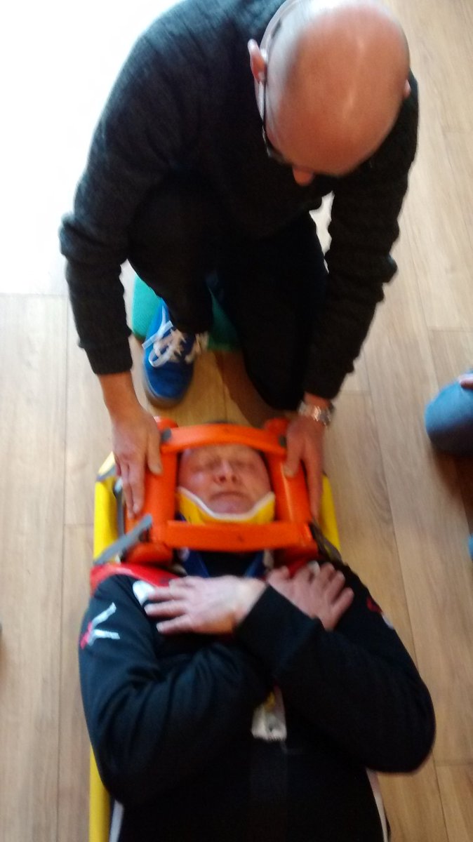 Lubasmedical's tweet image. #spinalmanagement #logroll with #physio Andy Leach @tnsfc @WPL_Official #learning