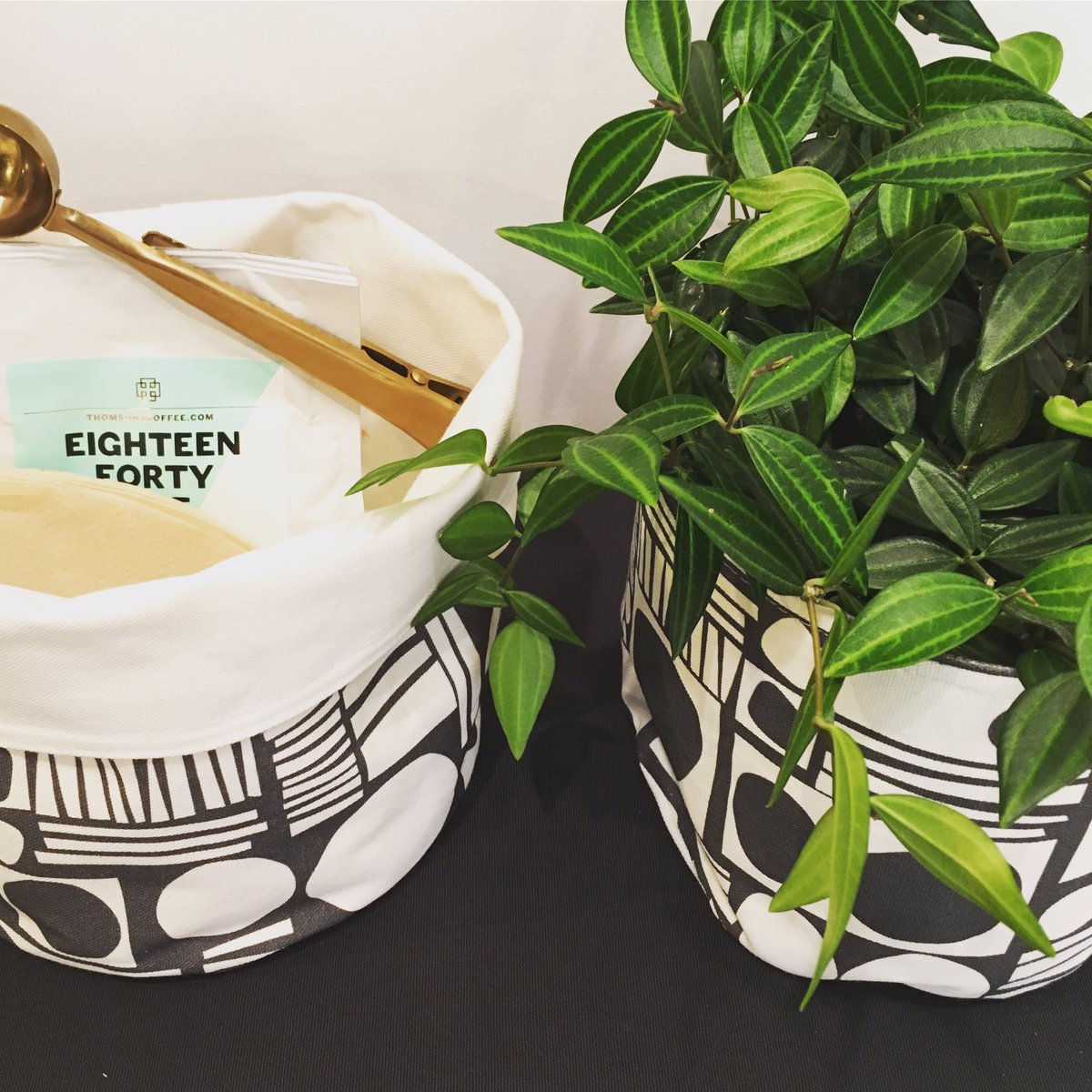 thestorehus's tweet photo. What do you #keep in your #storage pot?We would love to know - see our #pots &amp; more in the @craftscotland stand CG31 @ScotTradeFair https://t.co/d2auQmgE6X