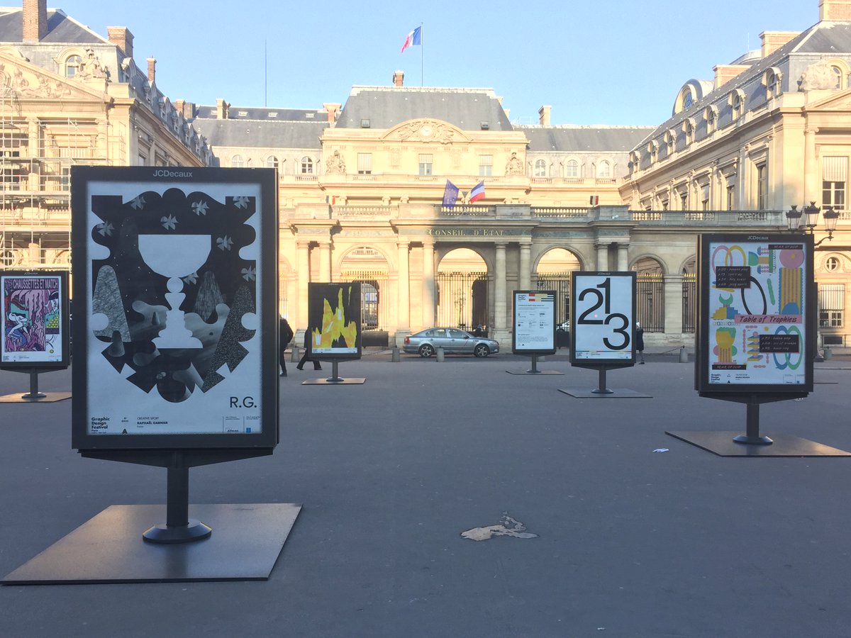 #CreativeSport | Les affiches du <a href="/gdfparis/">GRAPHIC DESIGN FEST</a> @ Place du Palais Royal !
Merci <a href="/JCDecaux_France/">JCDecaux France</a>, partenaire fondateur de l'événement
 #GDFP17