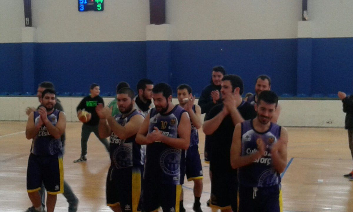 Victoria dels nostres davant el <a href="/basketmoixent/">CD San Pedro Moixent</a>. 
Acaben la 1 volta amb un 6-5 i molta il lució per fer la 2n molt millor!