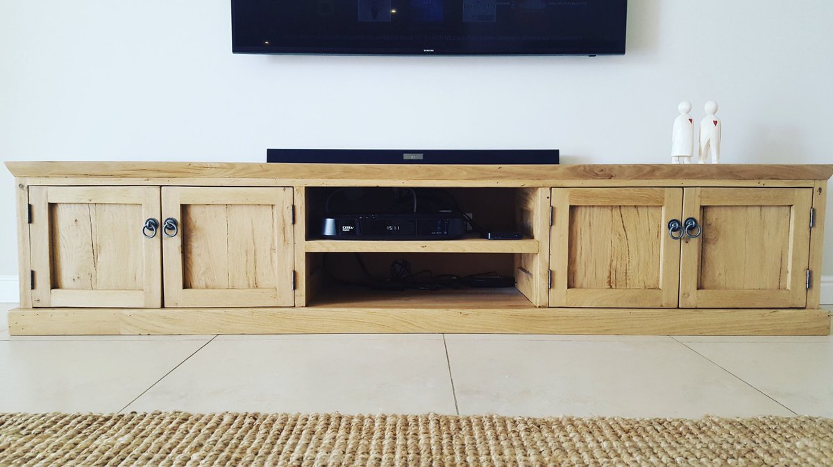 ConeyTimbers's tweet photo. Roxanne in Rustic French oak in 2.5m. #oak #plasma #plasmaunit https://t.co/cl5rq32CC2