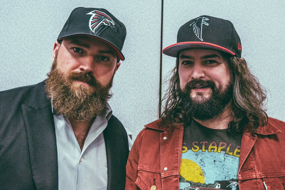 #RiseUp Falcons! #LetsHearIt 🏈 cc: <a href="/Bose/">Bose</a> bose.com/SB51 #ad