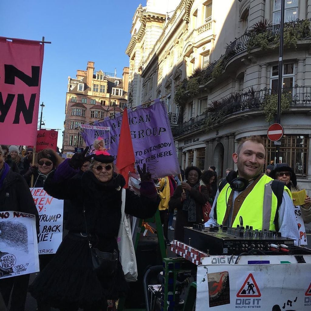 verve_up's tweet photo. WE 4 SHE 💗Simply sublime 💗@verve_up #verveup #marchup #womensmarchlondon #feminism #feminist #womenbettertogether #… https://t.co/HMxI0aDWso