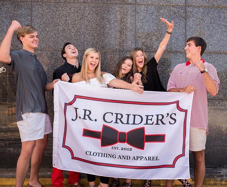 JRCriders's tweet photo. Time to #riseup! Wishing the Dirty Birds good luck today against the packers! 🏈🦅🏈🦅#whatdofalconsdo #falconsriseup #dirtybirds #mattyice https://t.co/Ply1tuCyiq