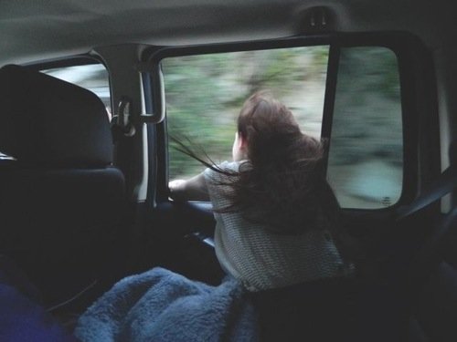 Juré amarte mientras tu jurabas destruir cada unas de mis barreras hasta dejarme al borde de la muerte.