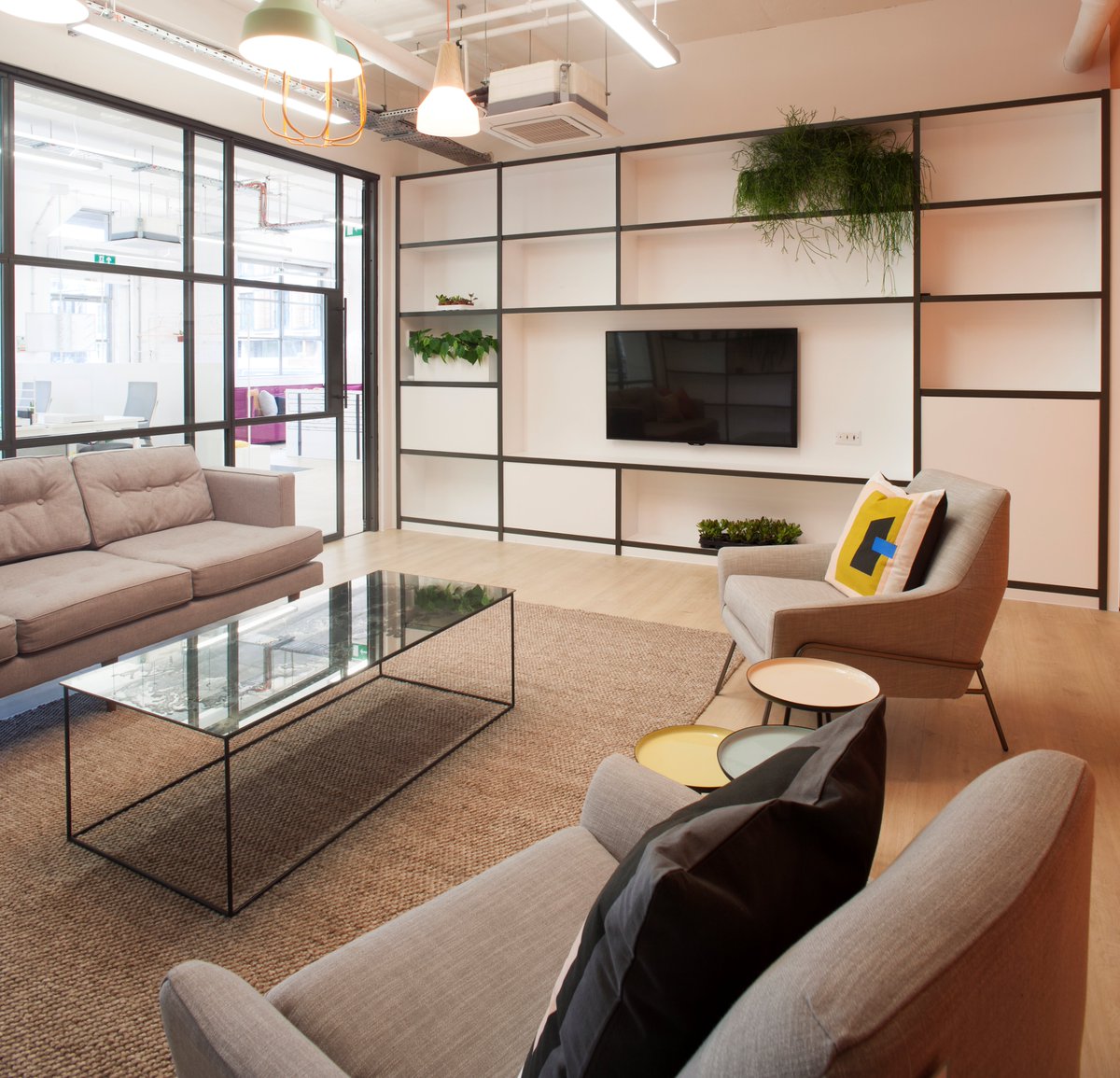 Londonfitout's tweet image. Amazing photos for the CAT B fit out for @PROPERCORN designed by Living in Space @LIS_Design. Well Done to Jac &amp;amp; Werner @Londonfitout