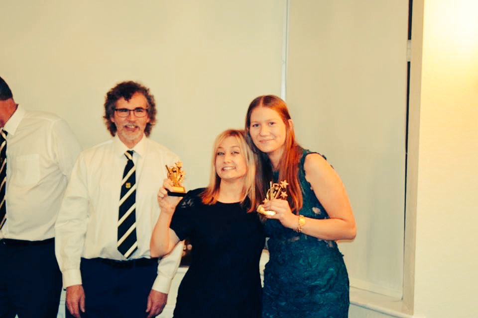dfcricketcoach's tweet photo. Some photos from the 2016 season, including training, @FrogmoreCCPress presentation evening and tournament day #bringon2017 #froggiegirls https://t.co/qG17lhMnjI