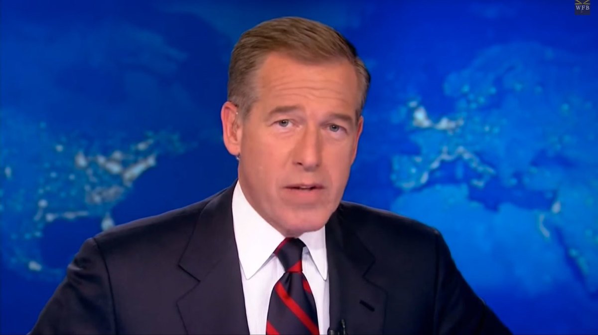 theforcefuI's tweet photo. Me and Brian Williams were on board that helicopter that was shot down we heroes! #SpicerFacts https://t.co/RsgoH3HqIn