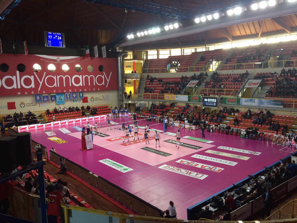 SoloVolley_RBL's tweet photo. #ClubItalia vs. #Modena #ItaMod 0-1 17-25 #QuartoPalaYamamaY #VolleyDay #SoloVolley #BustoSportMagazine #Bustolive https://t.co/8MsNwAMKpW