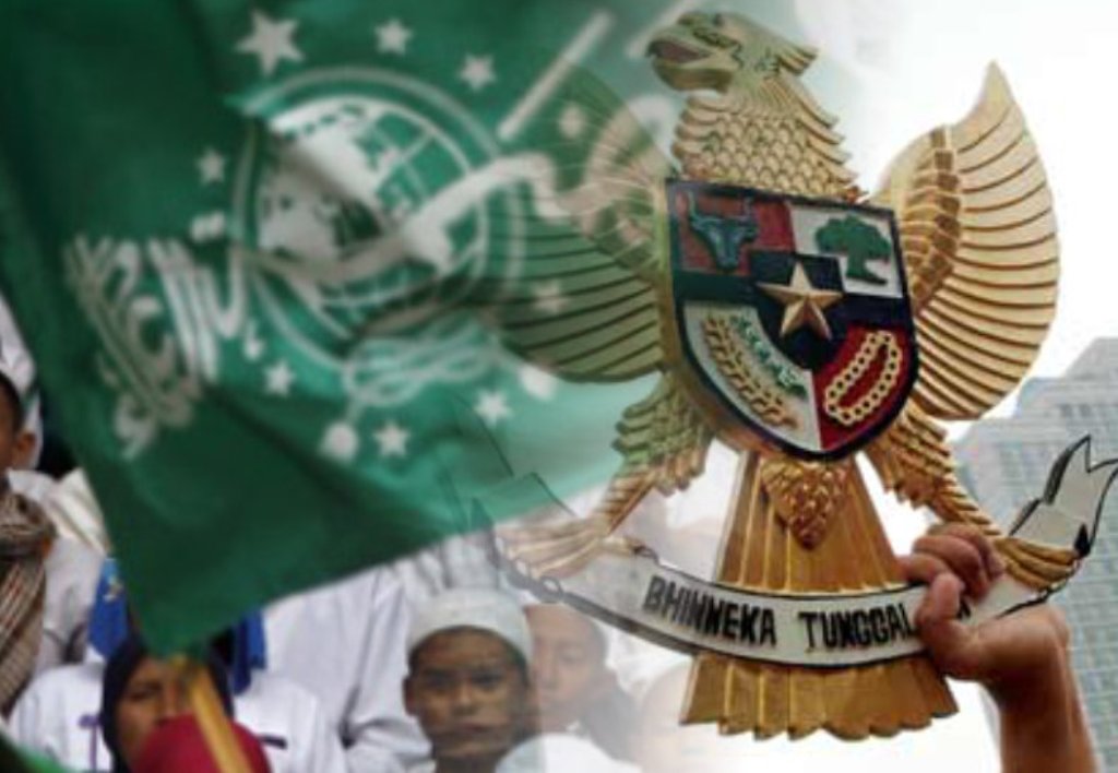 Nutizen's tweet photo. NKRI dan PANCASILA itu tidak bertentangan dengan Islam kok --- #Islam #Pancasila #NKRI #KhittahNU #NahdlatulUlama #Ulama #BackToKhittah https://t.co/Kmz2wTptQl