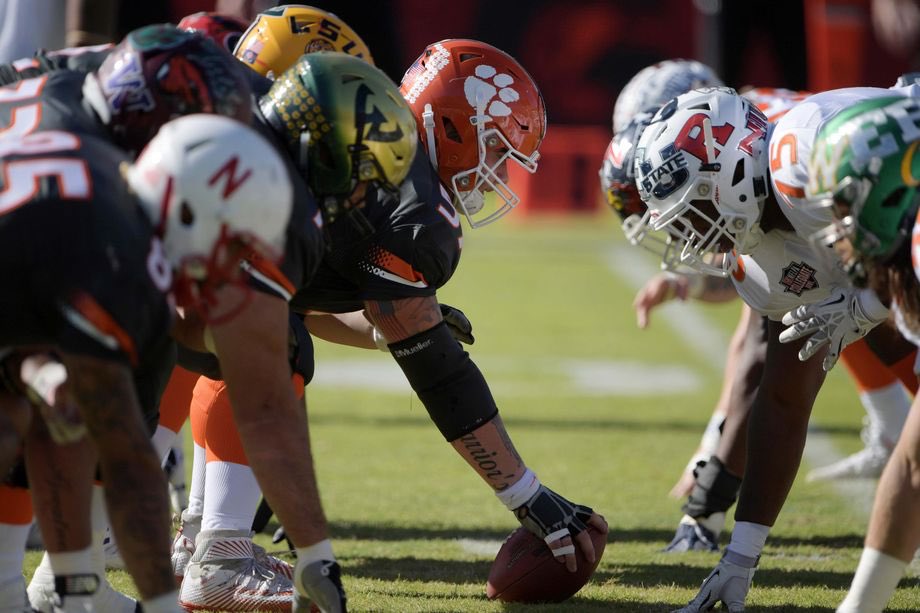 CoachWooster's tweet photo. How bout that #GreenAndGold with LSU, Clemson, & Nebraska! Way to #RepresentThe👐 at the @NFLPABowl #FIST #PoundGreenPound @WSUWarriorFB https://t.co/74sXIbRwsO