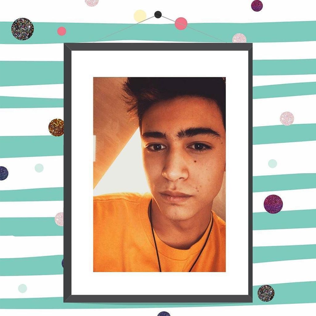 MARCOroonsOFC's tweet photo. "Live the life you love, love the life you live." - Marco Gallo 01/22/2017 💎 #MARCOroons https://t.co/ZnadQ5s0gE https://t.co/cNsuv7jWM8