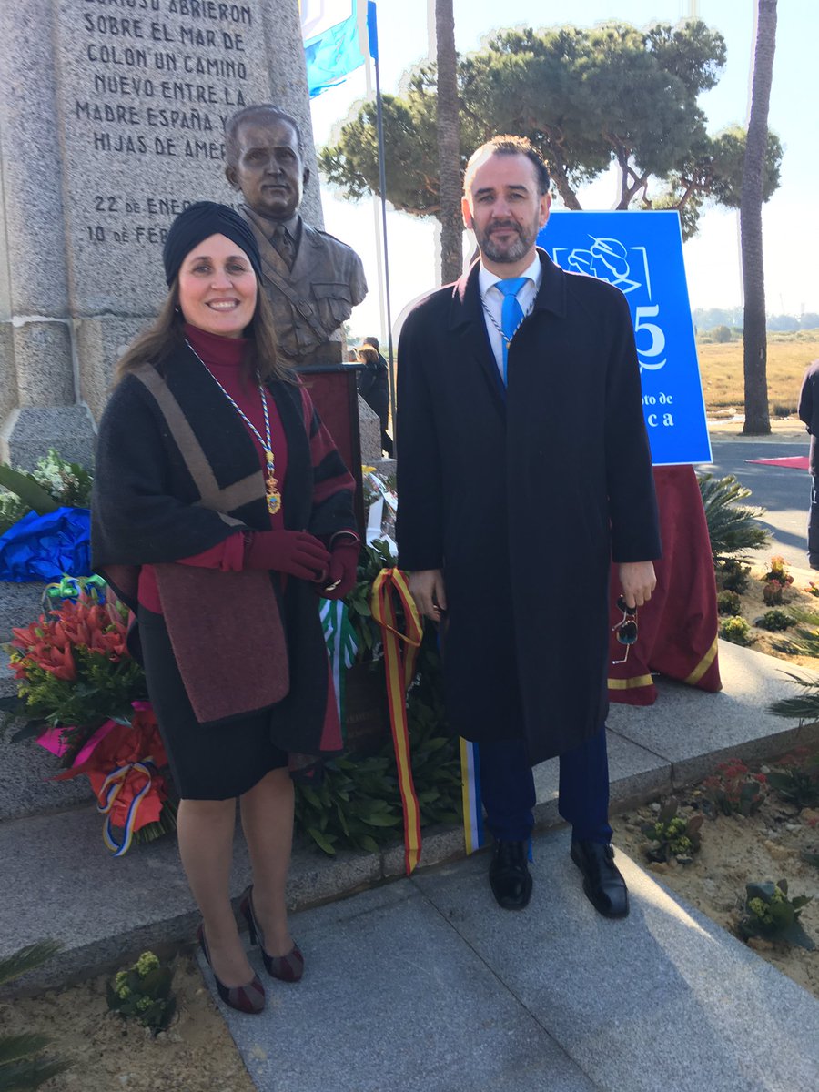 TEREBAL6970's tweet photo. Hoy hemos estado conmemorando el 91 aniversario del vuelo del Plus Ultra q salió de nuestro pueblo y no debemos olvidarlo. https://t.co/oPtSaYVeYg