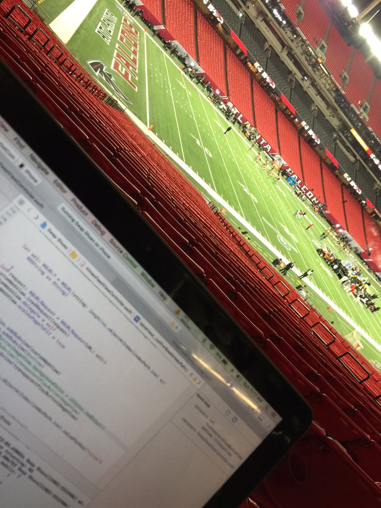handheldarc's tweet image. Coding in the Dome with free wi-fi for the #nfcchampionship , today started out as a good day. #iosdev #swapshoestech