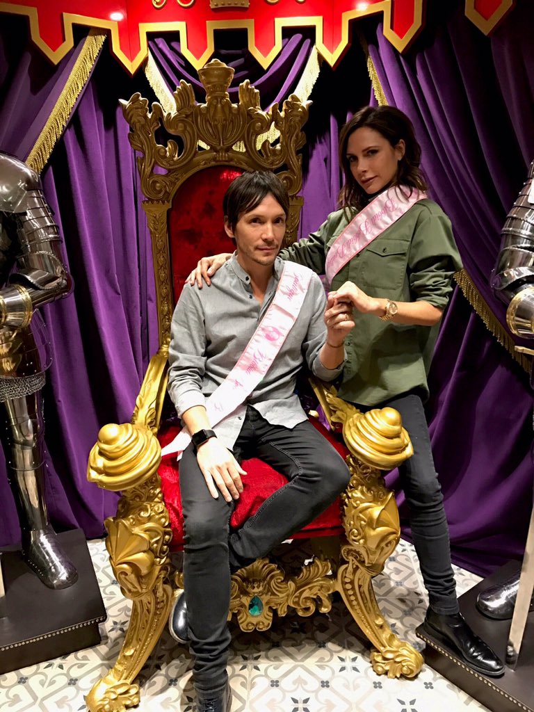 kenpaves's tweet photo. Bippity Boppity Boo!
#wenttoProm
@victoriabeckham https://t.co/lFodLz0Pwy