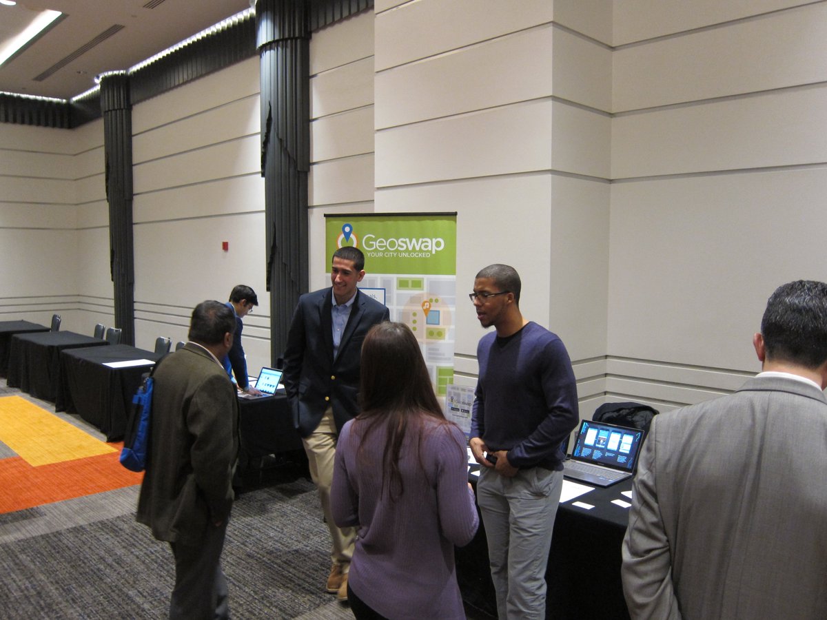 udbookschool's tweet photo. The @Geoswap team in action yesterday at #USASBE2017! Congrats on an awesome pitch! #udel https://t.co/a3s7gkAVyV