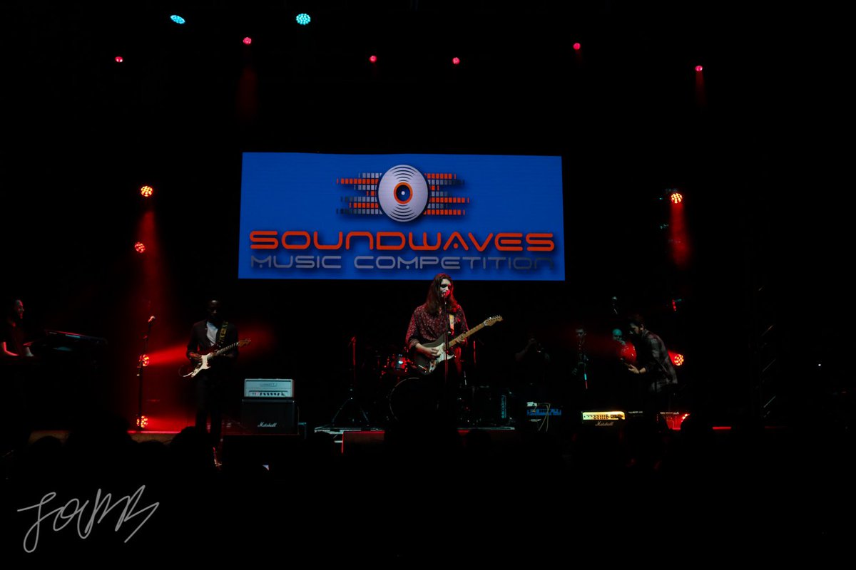 joembmedia's tweet photo. .@AndyTaft at #Soundwaves music competition final https://t.co/cpObFpitJP