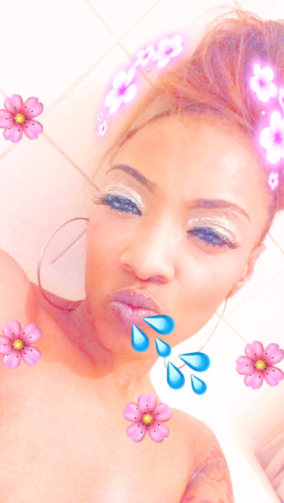 Kr3am52's tweet photo. Hacked by your baby Ily https://t.co/VfEIrLwr9I