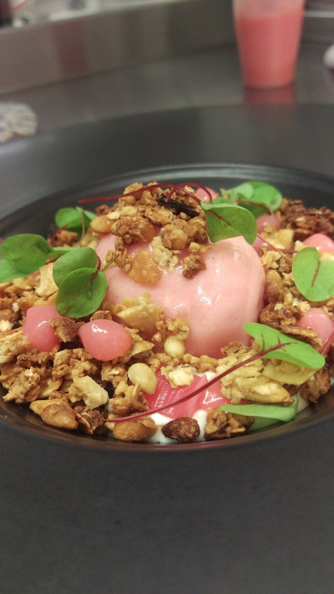BennettcfcRyan's tweet photo. Rhubarb and granola yoghurt @IainCourage @ProChefMartin @Chef_tomcourt @SteveMcBeth #lookatthecolour https://t.co/xGZVa2h5FS