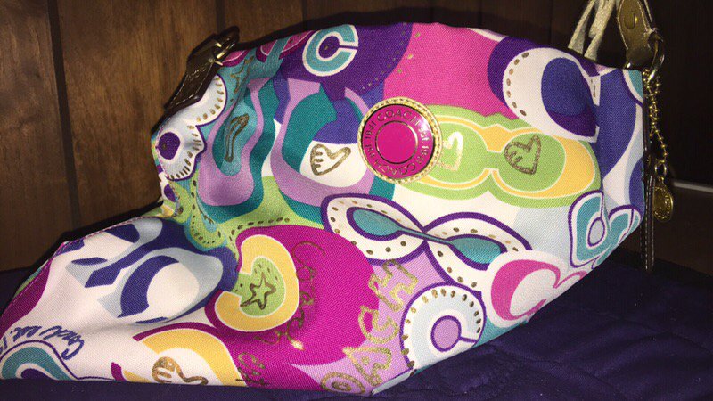 danielsonn6's tweet photo. I am selling Coach Handbag 👜 N2D1259-19454  for $100 near: La Plata on OfferUp. https://t.co/BZXl1XajFO https://t.co/6d2Hjeuw09