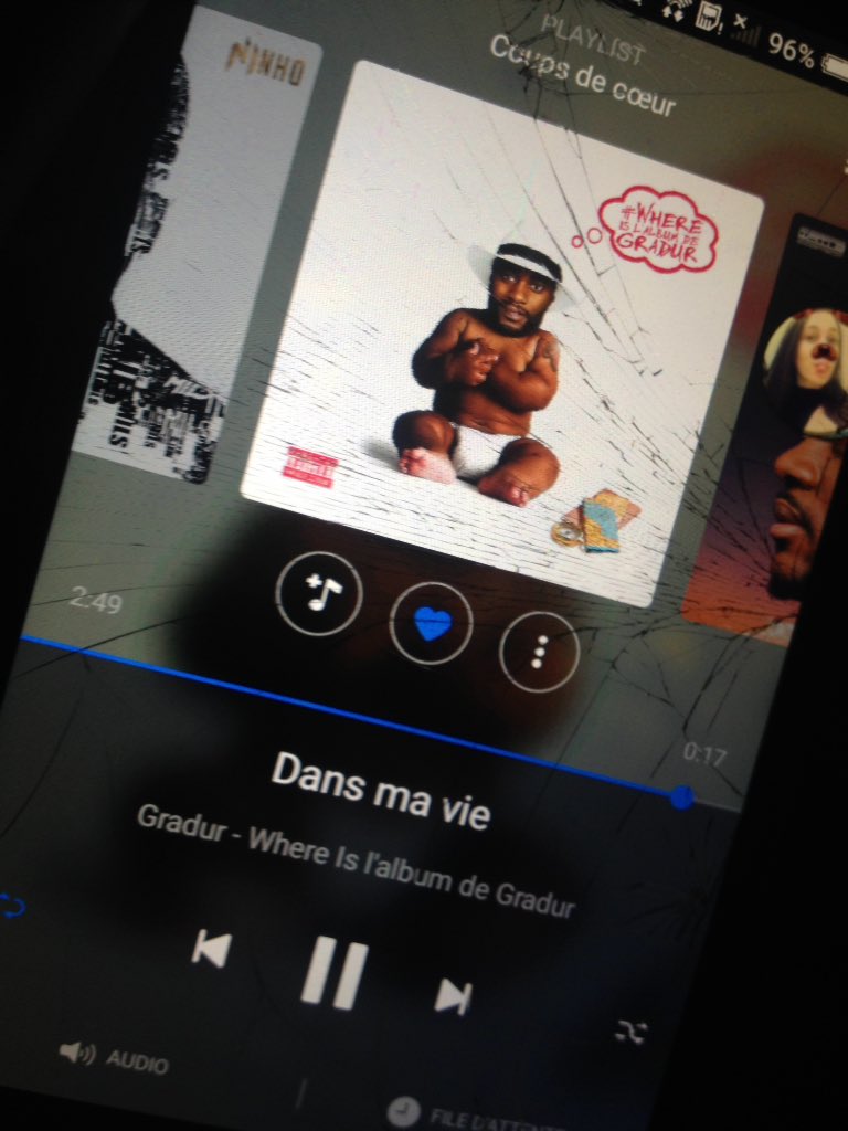 LI_Mohaa's tweet photo. @GRADIDUR en boucle quoi!
#Whereisl'albumdeGRADUR https://t.co/TLIuZ0xjBN