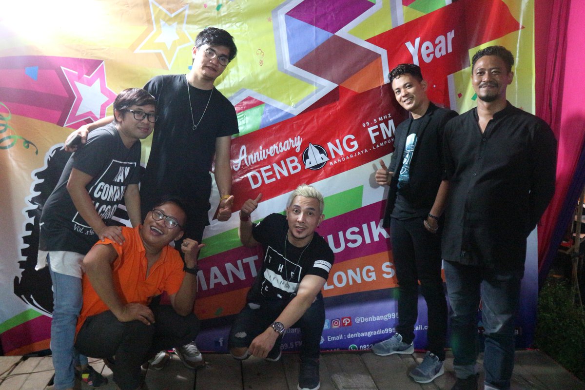 Denbang995FM's tweet photo. #TrioGAB Pecahnya Malam Minggu Bersama #MelayuTakPernahMati
#KauSeputihMelati Cc: @TrinityOptimaP Di 99,5 FM Di #31HUTBandarnyaFM https://t.co/wWW4cO6opK