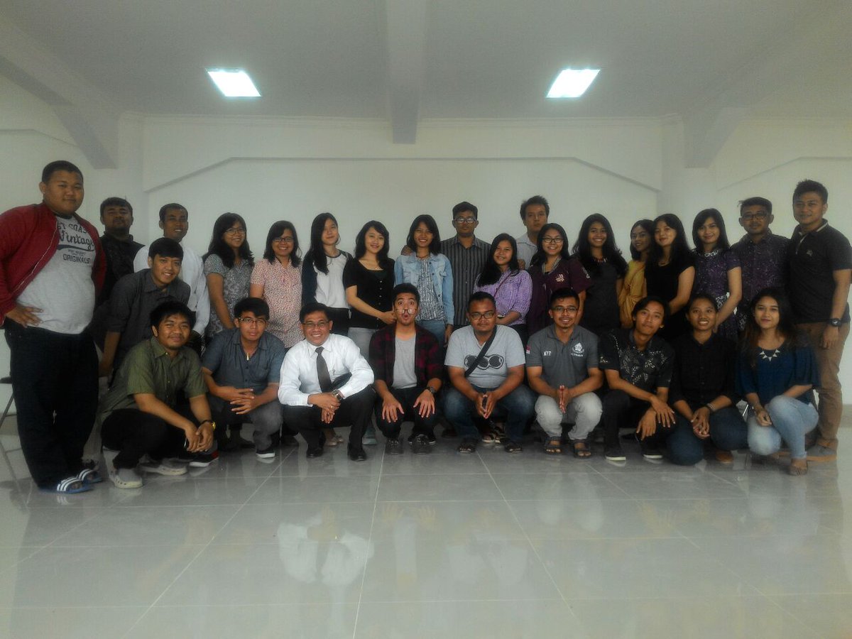 Selamat hari minggu! Belajar berdiam dan mendengarkan suara Allah