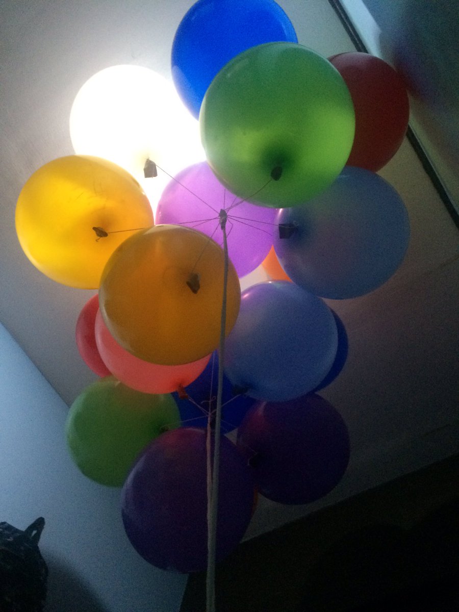 edsooonvalter's tweet photo. Thank you sa balloons at sa gift!!! 😊😊😊 @anjanettealdayz https://t.co/Z6q8cwqgG3