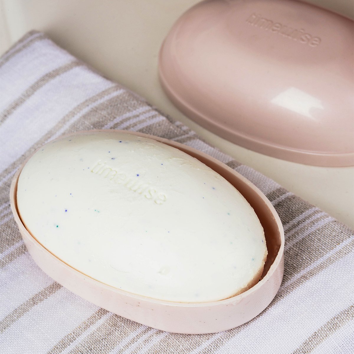 Cleansing bar mary kay