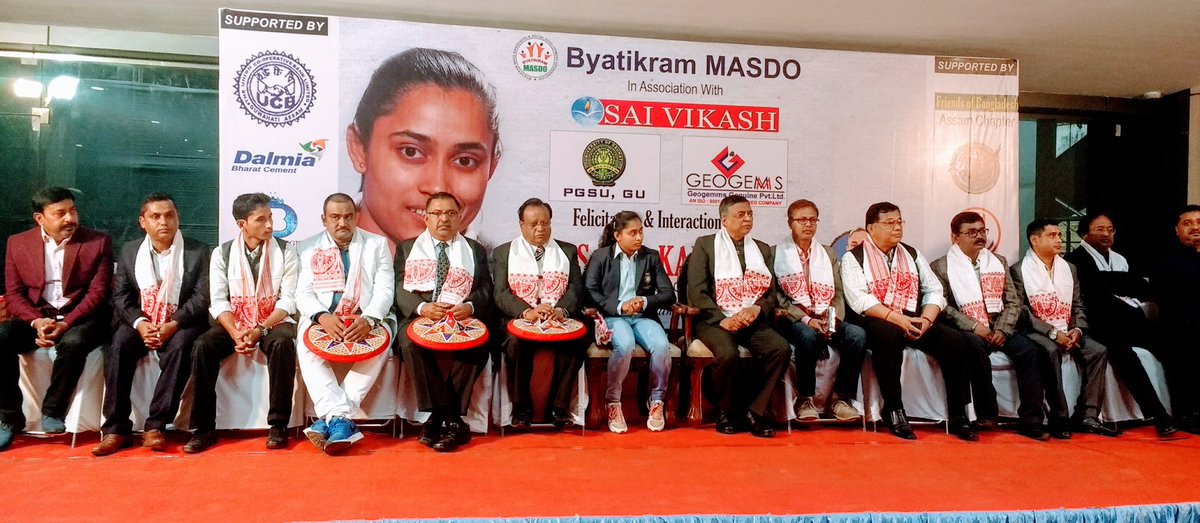 RupanMazumdar1's tweet photo. The Daredevil of India Dipa Karmakar at #Guwahati in Byatikram MASDO.
#ProudPartner https://t.co/XMAiiIE0Wk