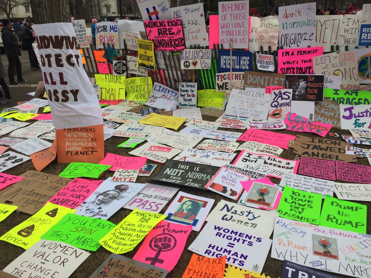 EmmaWatson's tweet image. #WomensMarch