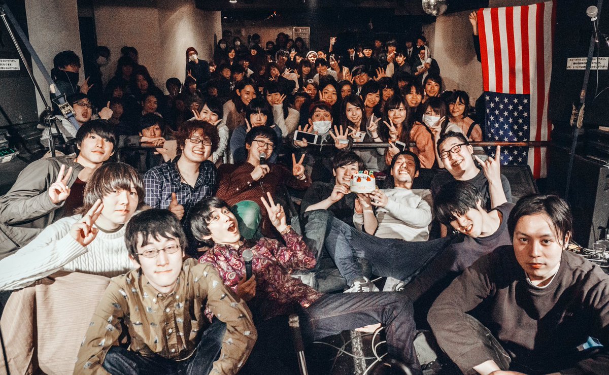 matsumoto_kohei's tweet photo. 『玉×16=男魂』大成功でした。
宮益坂を登ってきてくれた沢山のお客様、本当にありがとうございました。渋谷LUSHのスタッフの皆様にも心から感謝申し上げます。

そしてなによりQUGUNARI、カムズクラブ、呑み屋ぶち、クロックムッシュ！大好きだイエーーーーー！！！！！またヤるぜ https://t.co/GsBZR9iPLO