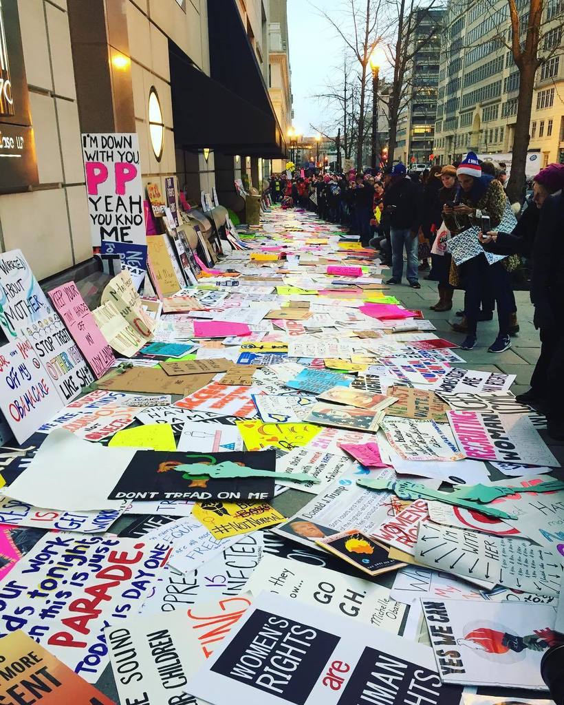 #womensmarchonwashington #womensmarch Welcome to your first day; we will not go away. ift.tt/2j9Ts2C Join…