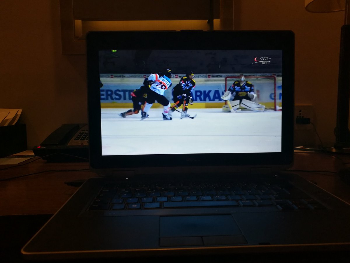 Watching the @SHN_EBEL  #BeachParty live on @ServusTV in my hotel room in #Pune, #India.
#DECG99 #WeAreEBEL <a href="/graz99ers/">Graz99ers</a>