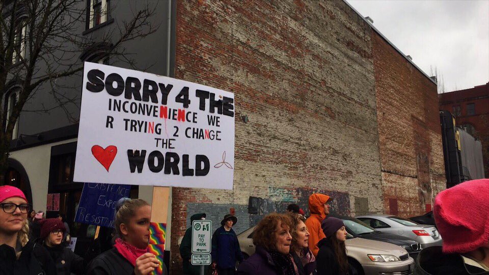 Alexapelfrey's tweet photo. Strong women: be them, love them, raise them

#WomensMarch https://t.co/ecWrcn0mOs