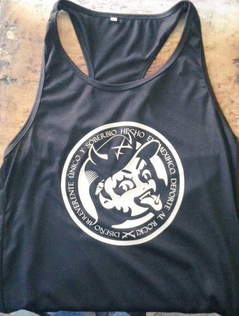 Rockatletic's tweet photo. Somos #Rockatletic y hacemos #DeporteAlRock https://t.co/PoG7HjBeVQ