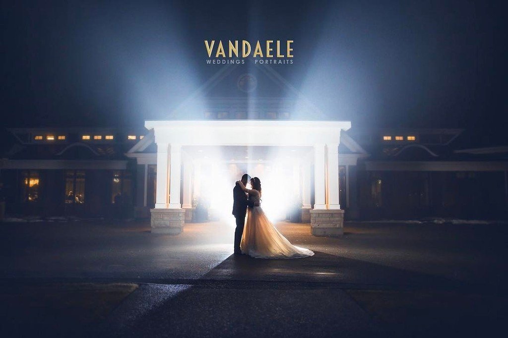 UpliftActions's tweet image. A gorgeous wedding edit toned using our Cool For Photoshop Action (it&apos;s free!) by @shawnva… ift.tt/2kgmT0J