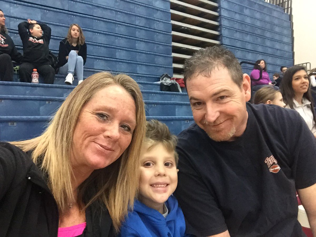 jensurber's tweet photo. Had the oldest grandson for the night xoxo https://t.co/kGTCrfjGjP